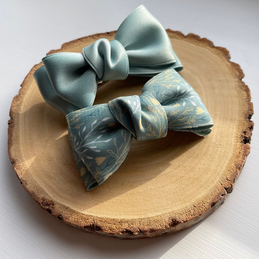 Set of 2 Bow Hair Clips (Wildflower & Mint)