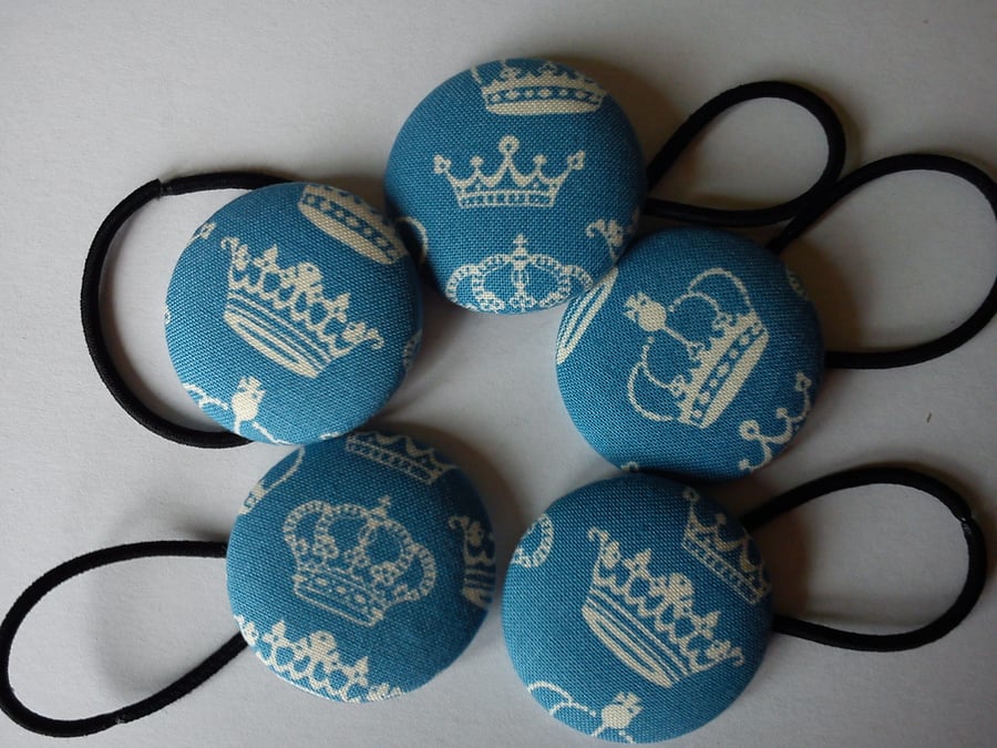 Royal Crown hair button bobbles set of 5 in gift tin