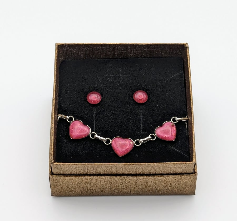 Fuschia Pink Heart Bracelet & Matching Stud Earrings Set Boxed Stainless Steel