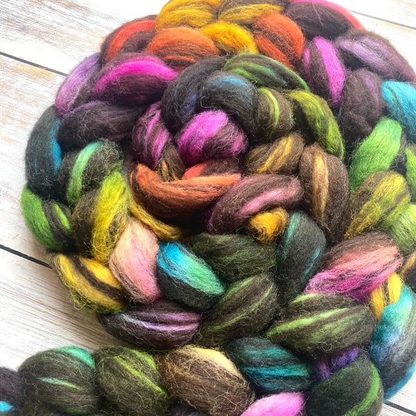 Humbug Corriedale Spinning fibre 160g Rainbow Zebra