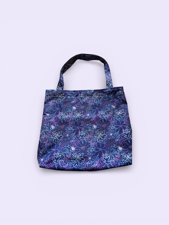 Showerproof Shopping Bag.