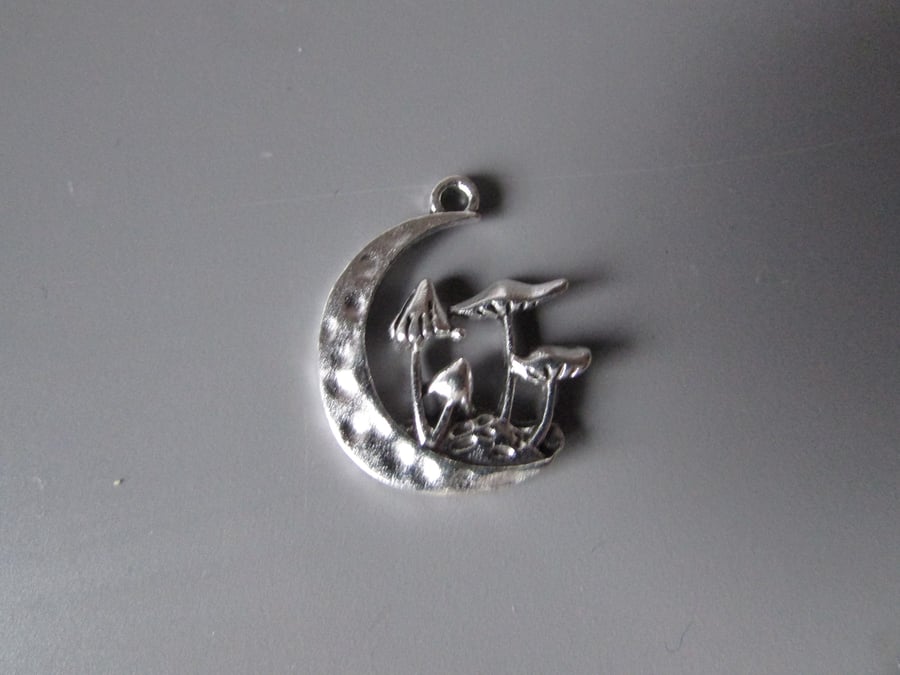 Toadstool Mushroom Fungi Tibetan silver Jewellery Charm