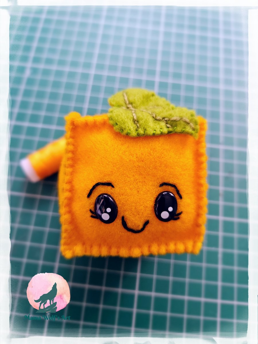 Robot Pumpkin Plushie 