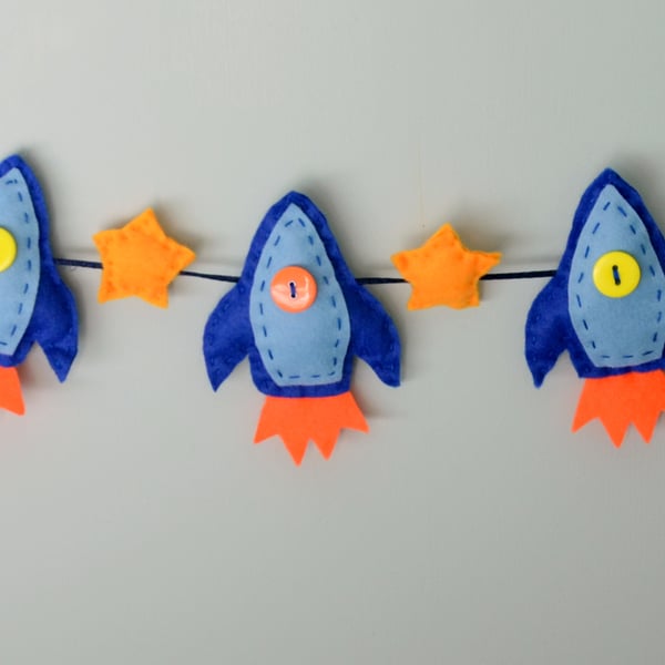 Rocket Garland