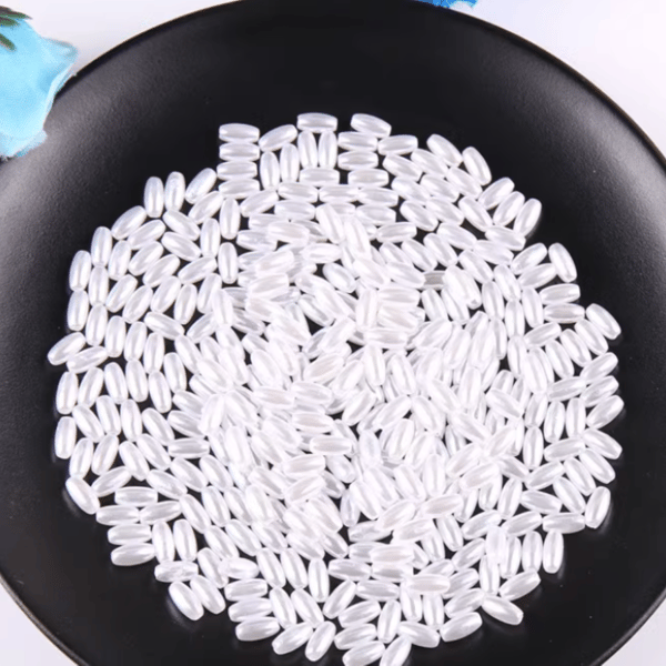 4 x 8mm, 600 pcs, Pure White Rice Beads