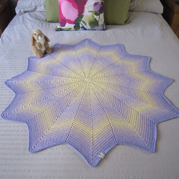 Lemon and Lilac Crochet Baby Blanket, Star Shape, Baby Girl Gift, Newborn Gift