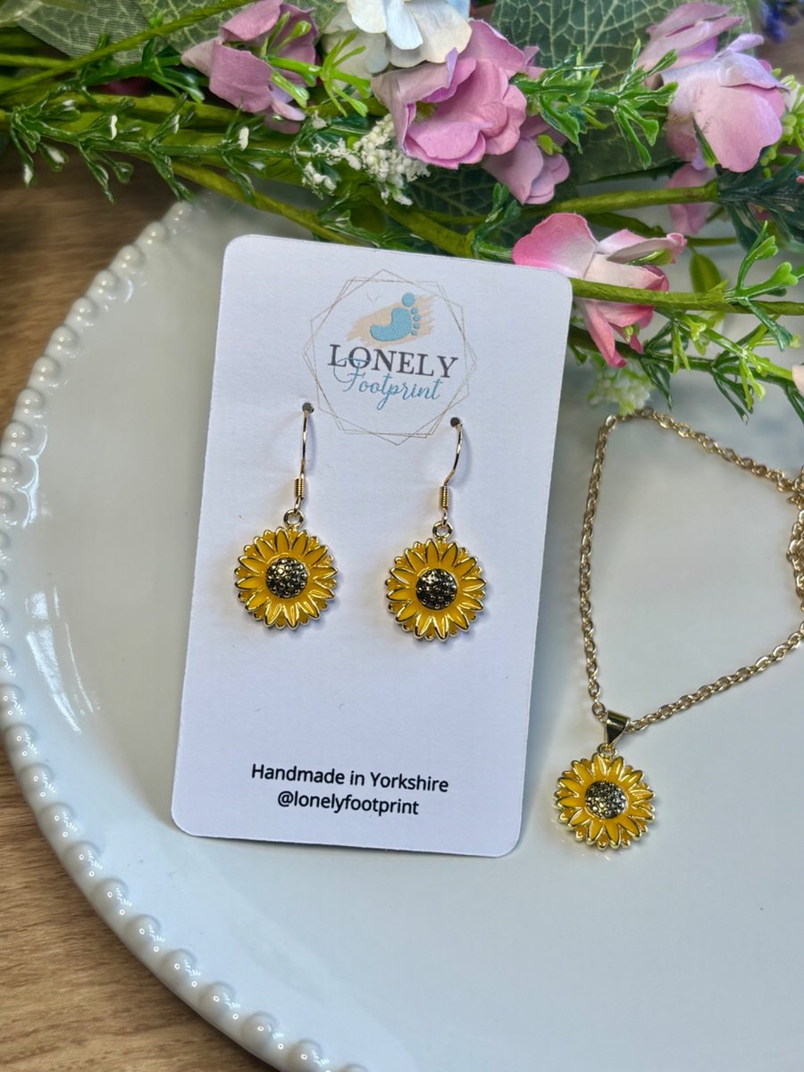 Sunflower Dangle Earrings and Necklace, Charm Earrings, Handmade Jewellery 