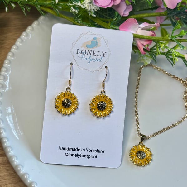 Sunflower Dangle Earrings and Necklace, Charm Earrings, Handmade Jewellery 