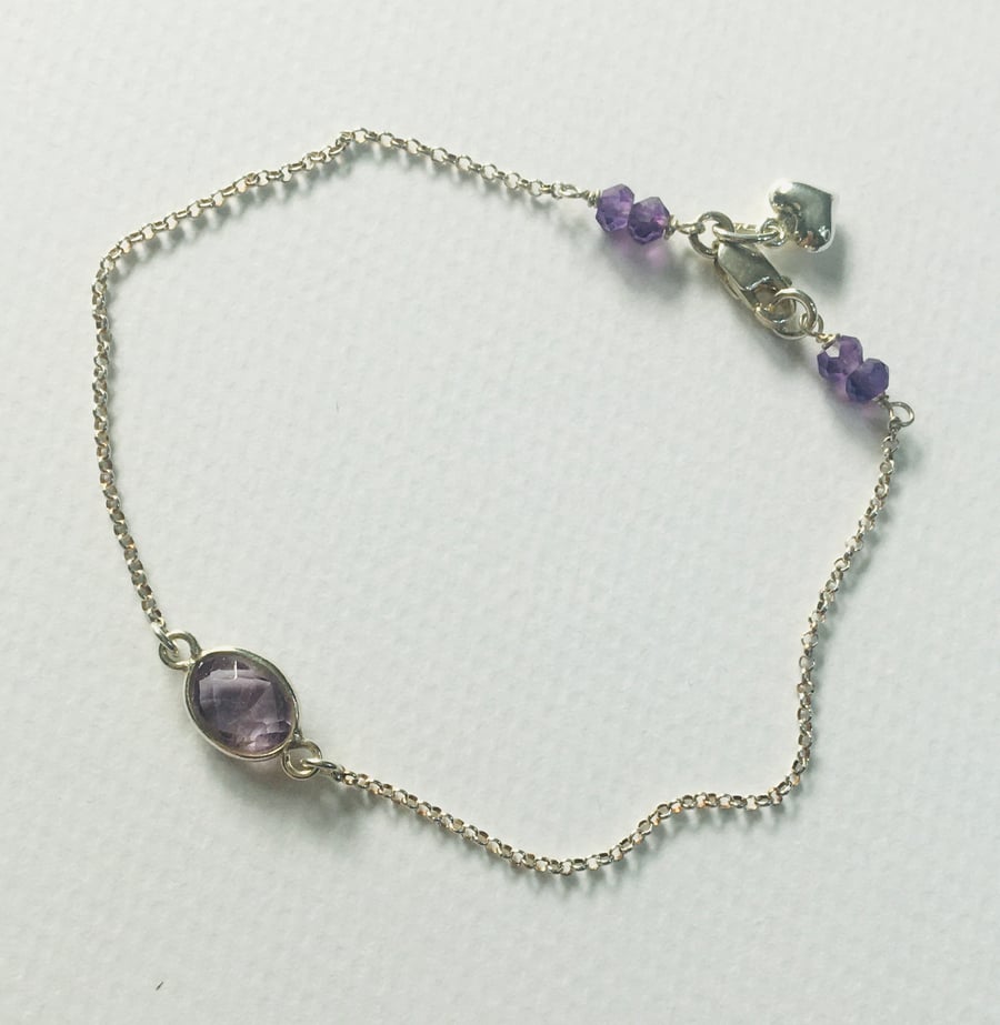 Faceted amethyst and silver chain bracelet