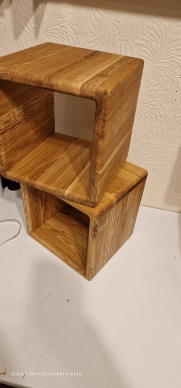 Solid Oak Cube Shelf – Handmade 25x25cm Wooden Storage Cube x1