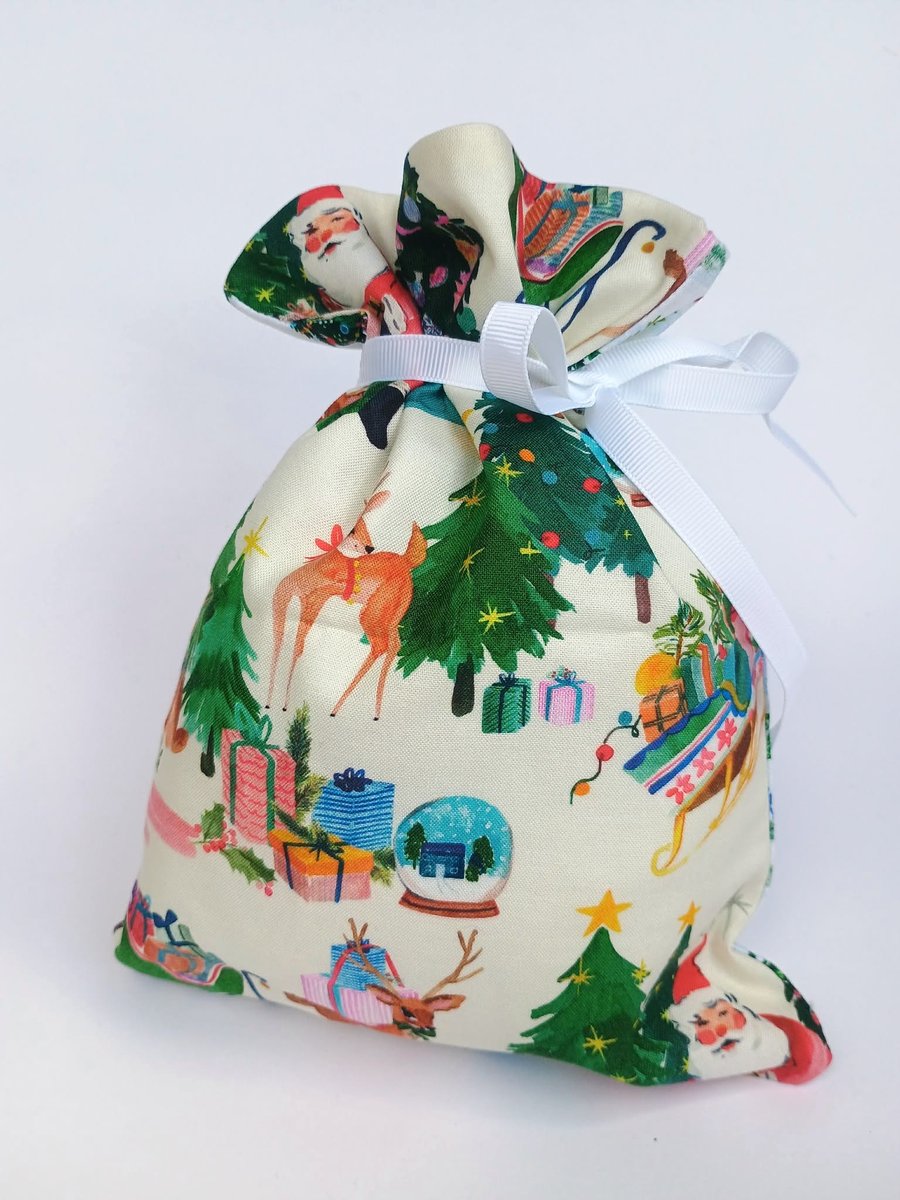 Christmas Gift Bag - Vintage Santa reusable fabric mini sack