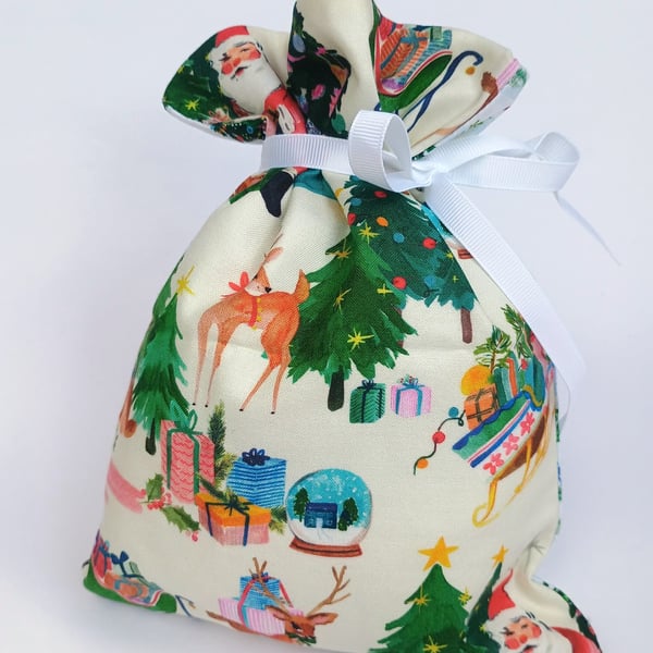 Christmas Gift Bag - Vintage Santa reusable fabric mini sack