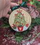 Christmas tree hand-painted log slice decoration  - Image 5