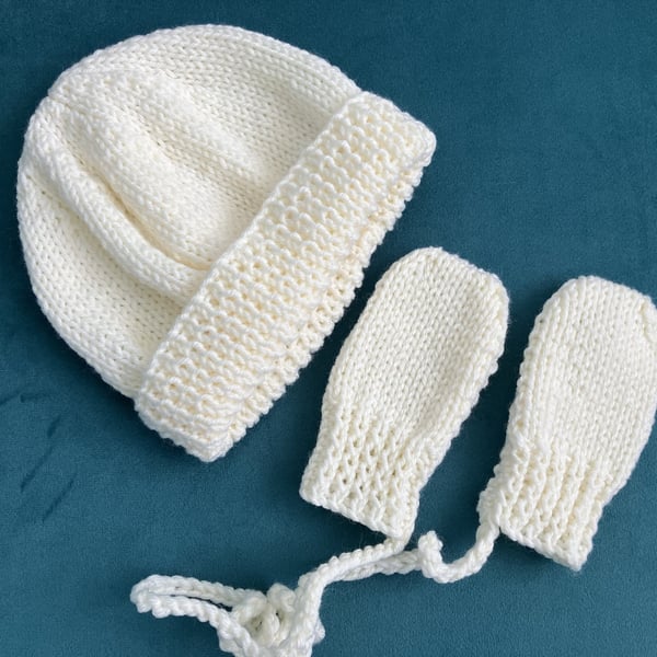 Baby hat and mitts set, handmade in the UK
