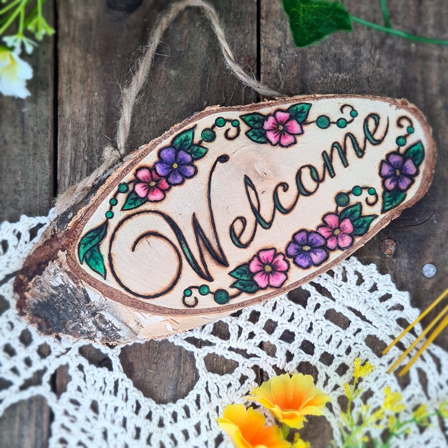 Pyrography wood plaque 'Welcome'