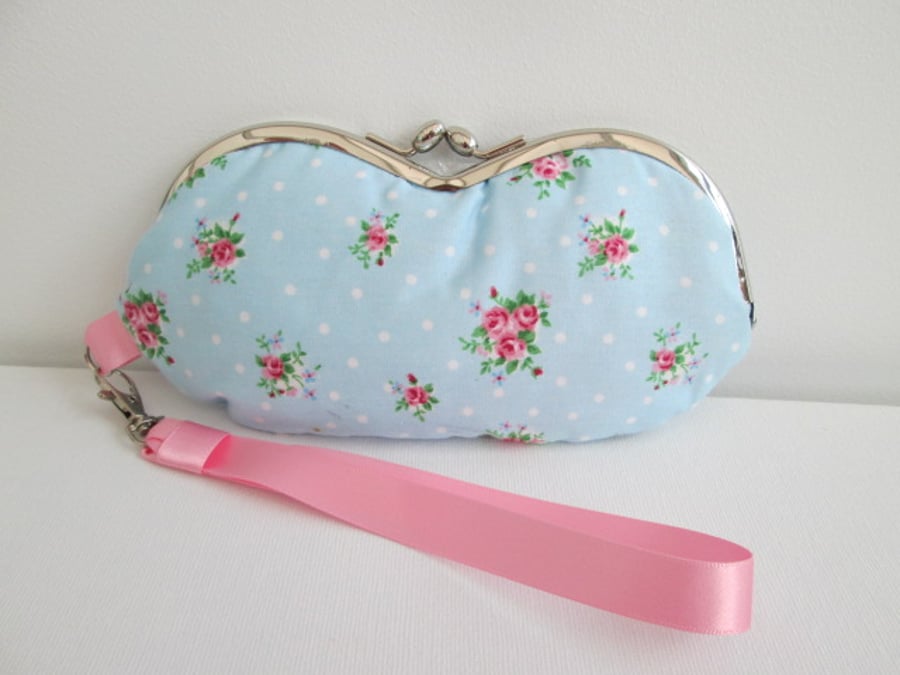 SALE Glasses case