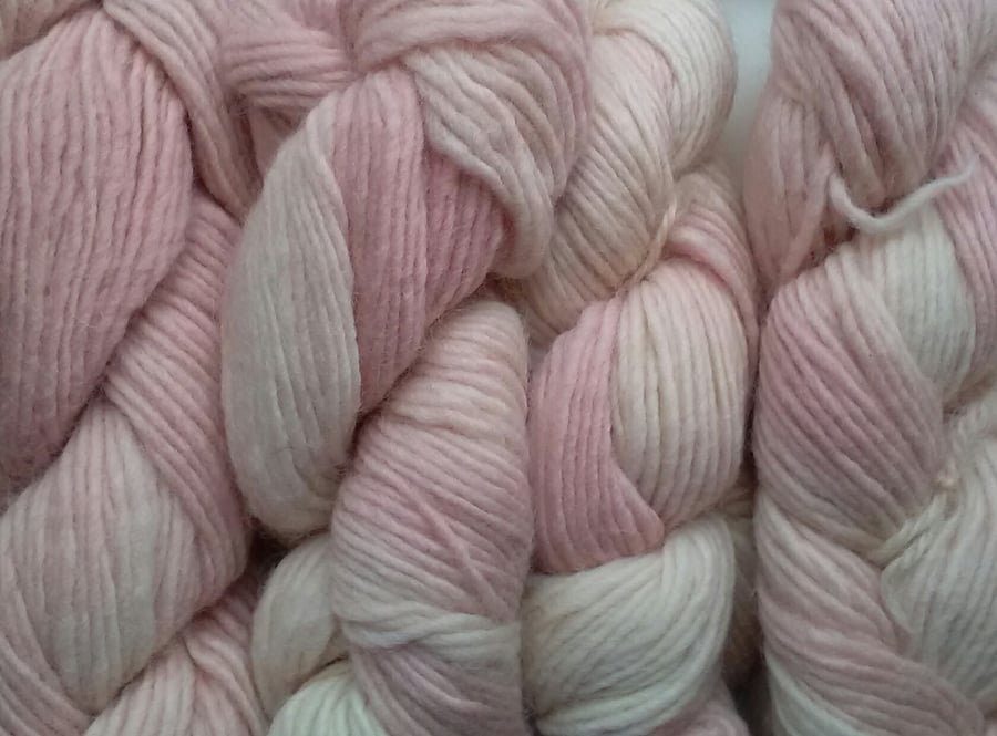 SPECIAL! 200g Hand-dyed 100% Wool  DK pastel pinks