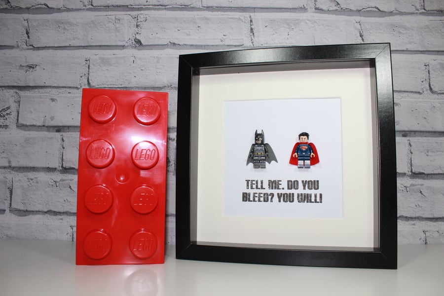 BATMAN V SUPERMAN - DAWN OF JUSTICE - FRAMED LEGO MINIFIGURES
