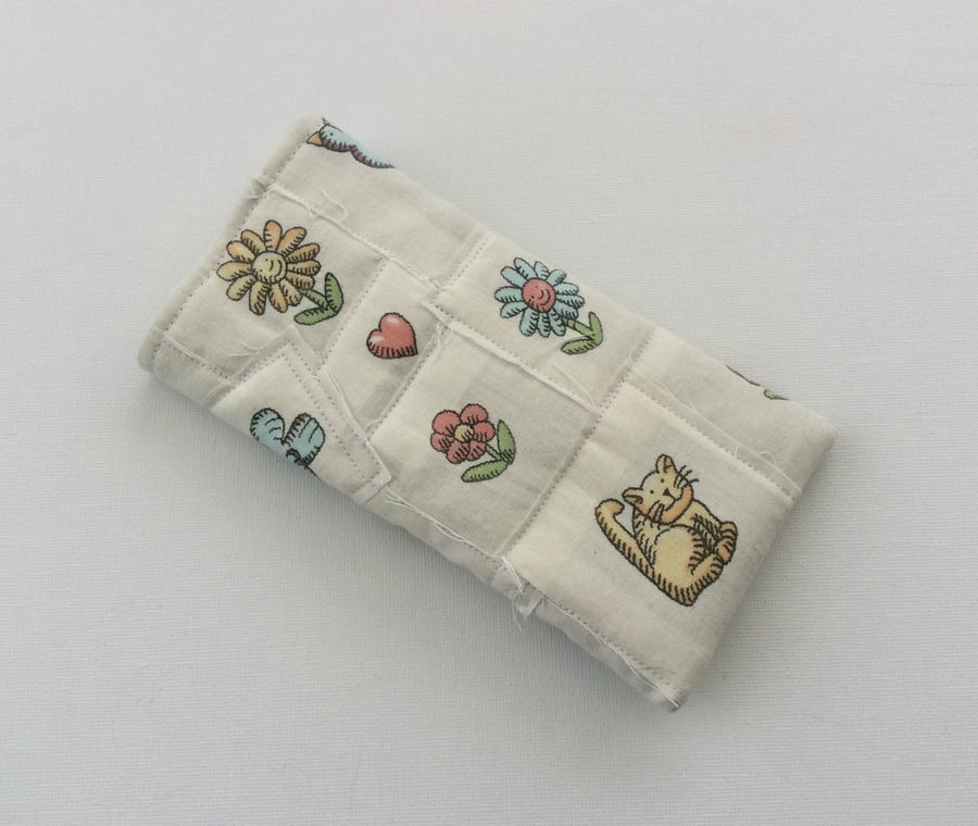 Glasses, sunglasses case, shabby chic, patchwork, quilted, flowers, cat motif