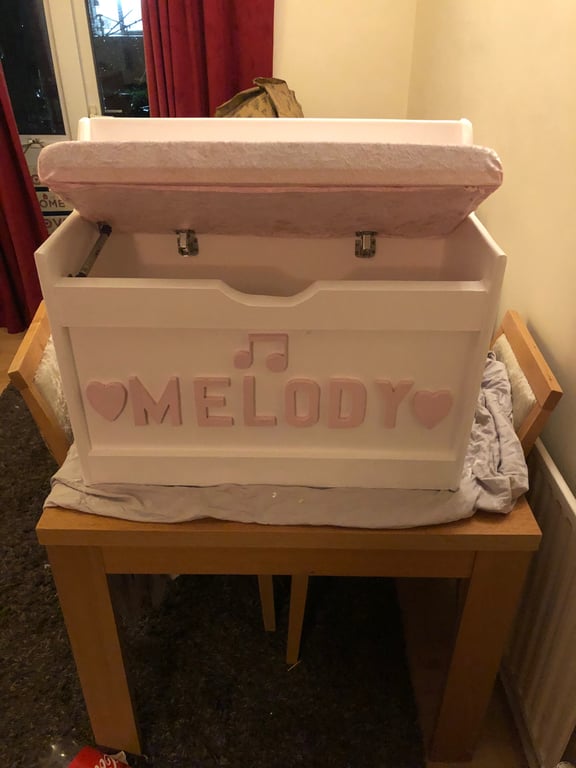 Children personalised toy box 