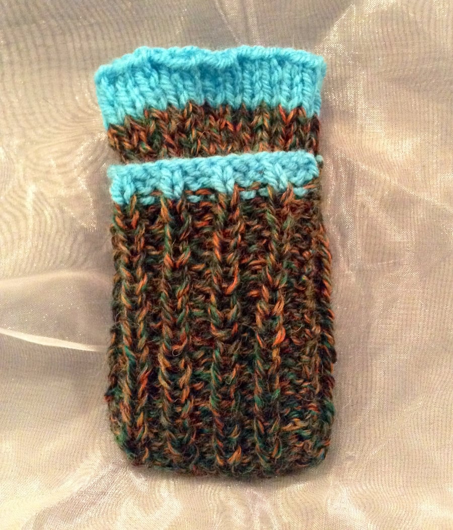 Knitted phone sock