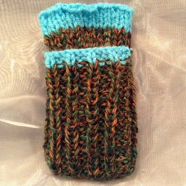 Knitted phone sock