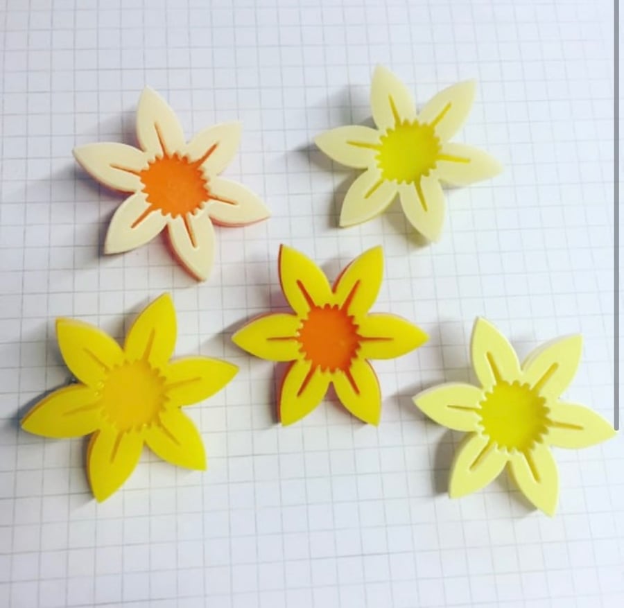 Daffodil Flower Brooch