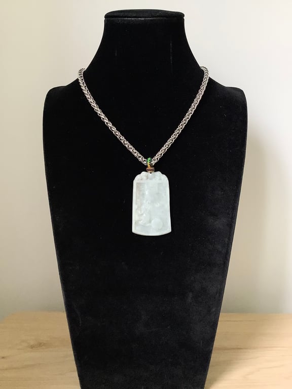 Handcrafted Natural Burmese Jade Pendant Necklace Oriental Style