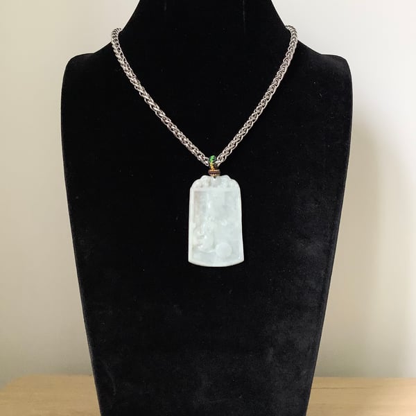 Handcrafted Natural Burmese Jade Pendant Necklace Oriental Style