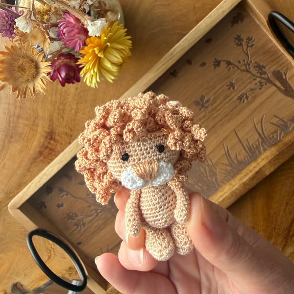 Digital PDF pattern lion Amigurumi Crochet Pattern, Keyring pattern