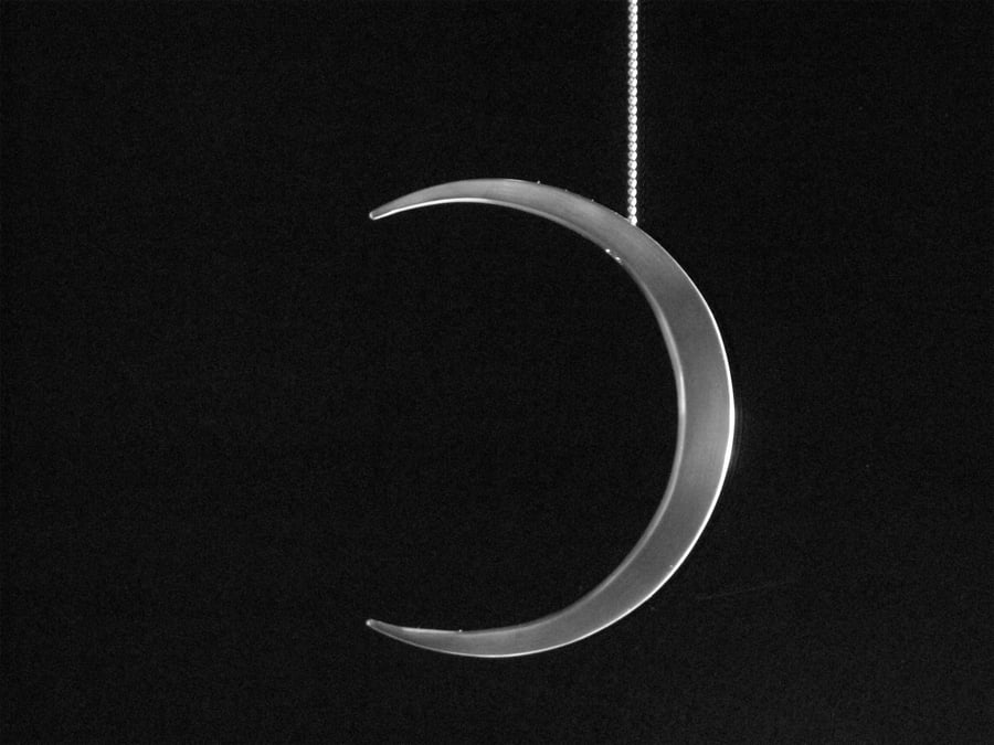 Crescent Moon Hanging - Pewter