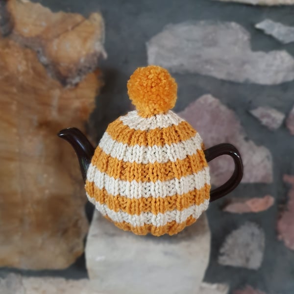 Small Tea Cosy for 2 Cup Tea Pot, Cornish Style, Hand Knitted