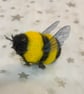 Bumblebee brooch - Image 4