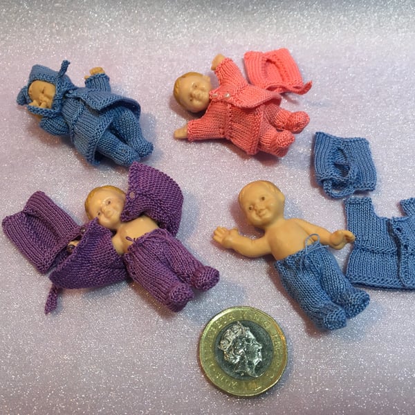 Dollshouse Baby in a Finely Knitted Pram-Suit. Assorted style