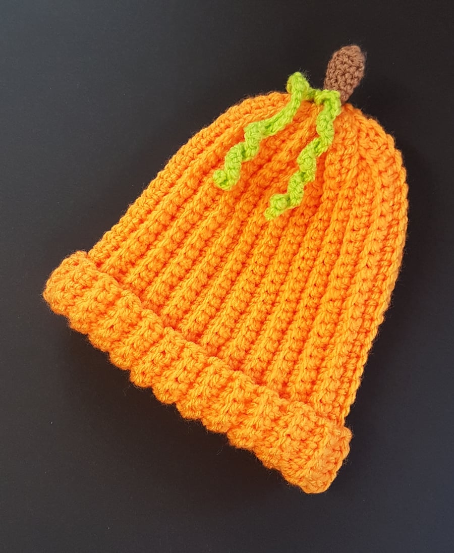 Crochet pumpkin baby beanie hat 0 - 3 months 