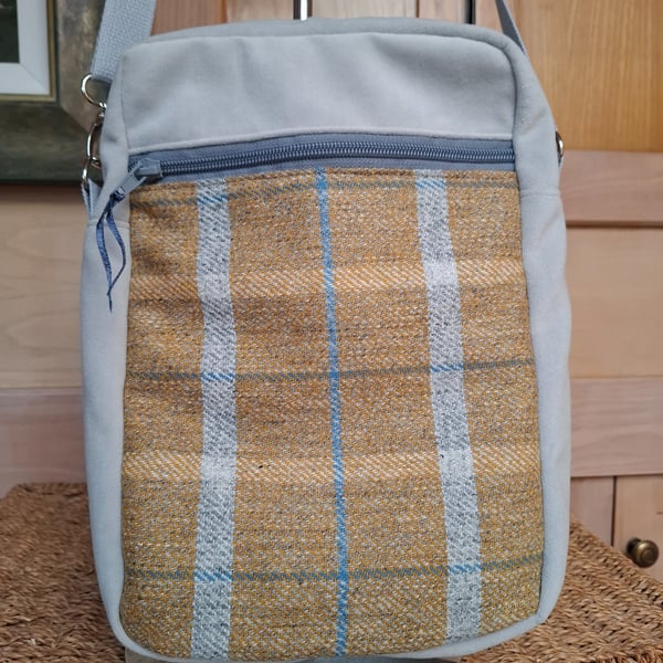 Grey and gold tweed bag