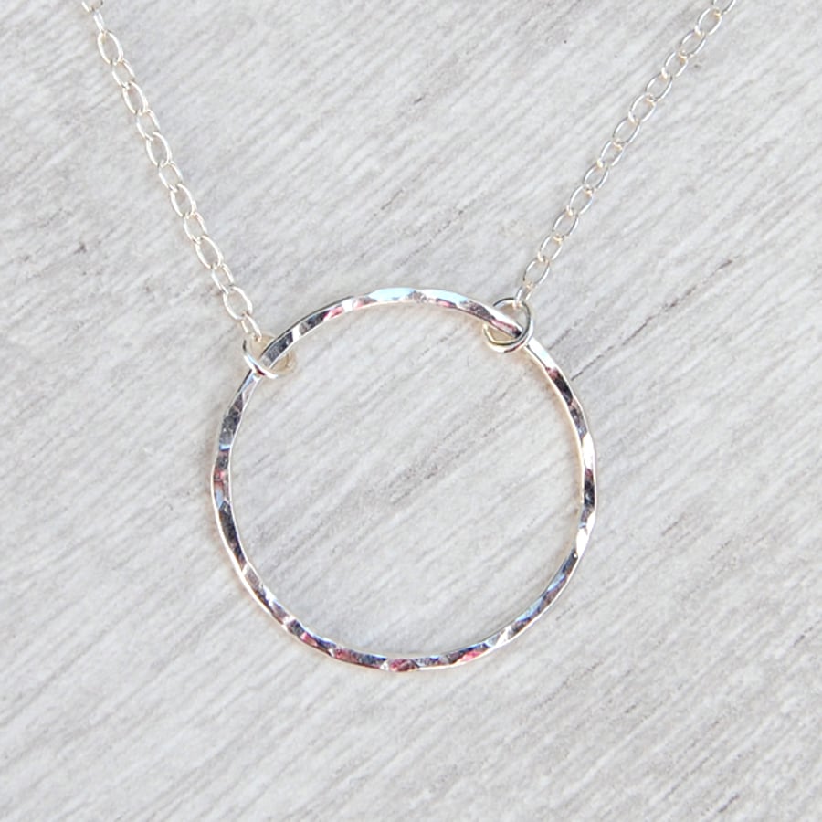 Hammered Single Circle Necklace
