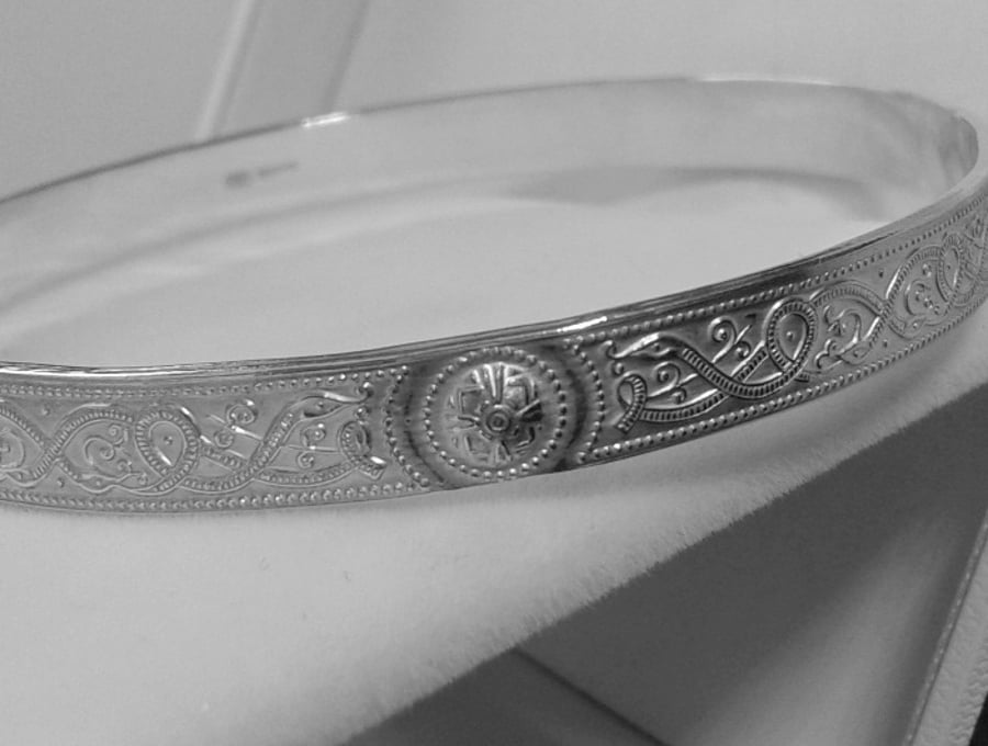 Sterling Silver Celtic Patterned Bangle,  B66