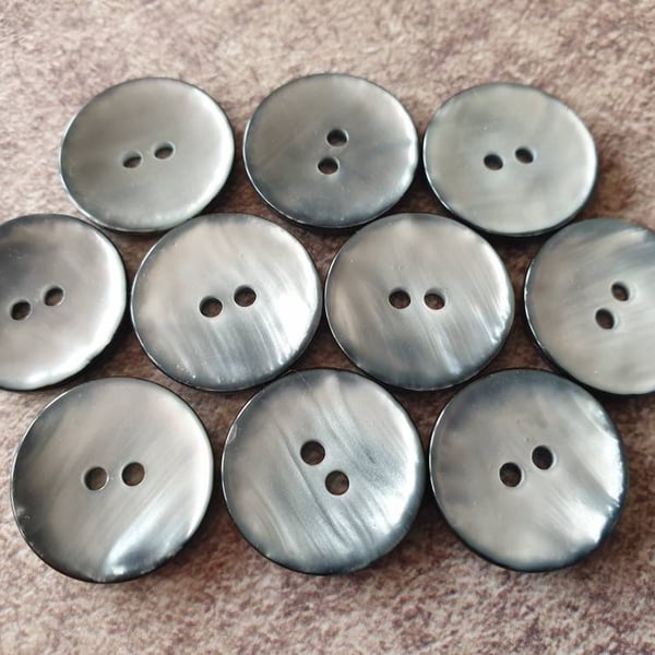 7 8" 23mm 36L Grey Smoke Buttons