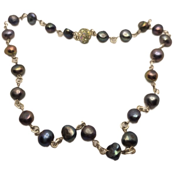 Peacock pearl rosary link necklace with magnetic clasp