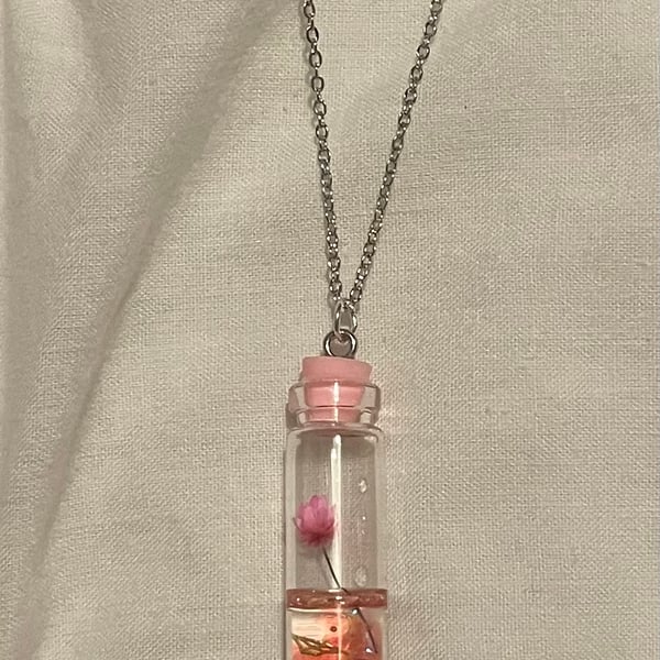 Musa - pink fairytale necklace