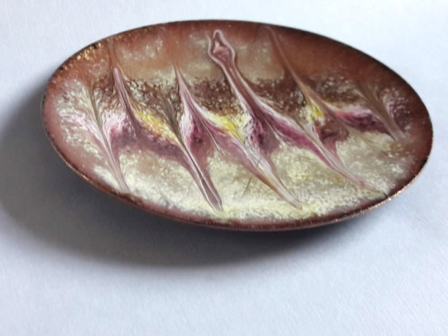 enamel dish: scrolled white, orchid, gold on cream over clear enamel