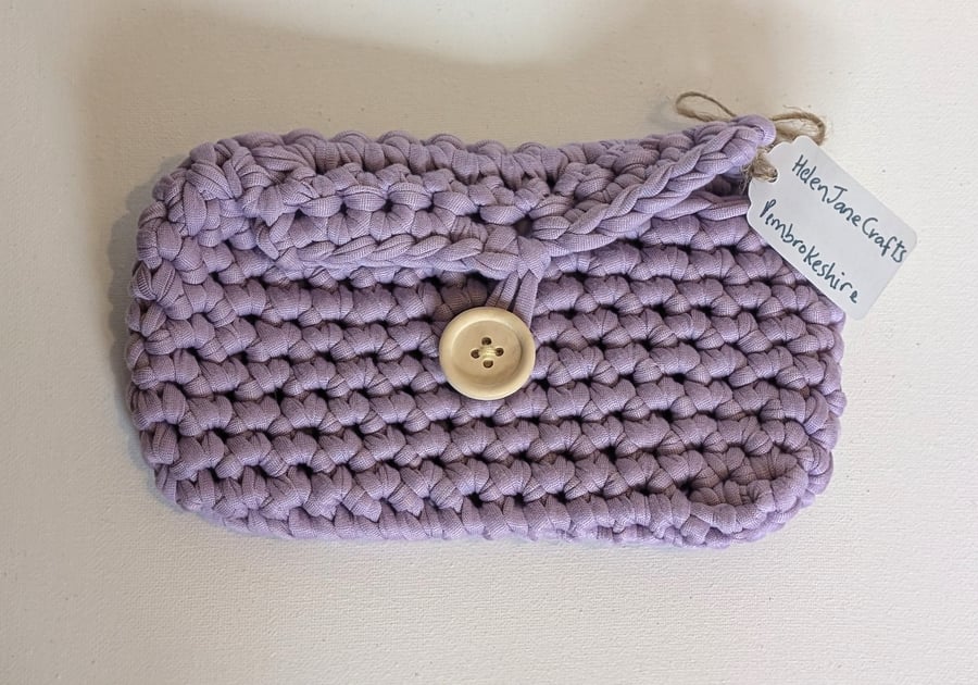 Handmade crochet purse made with lilac t-shirt yarn 