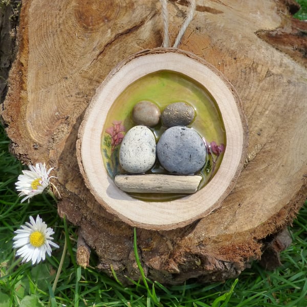 Couple Pebble Art &  Pink Pressed Flowers In Resin On Natural Wood