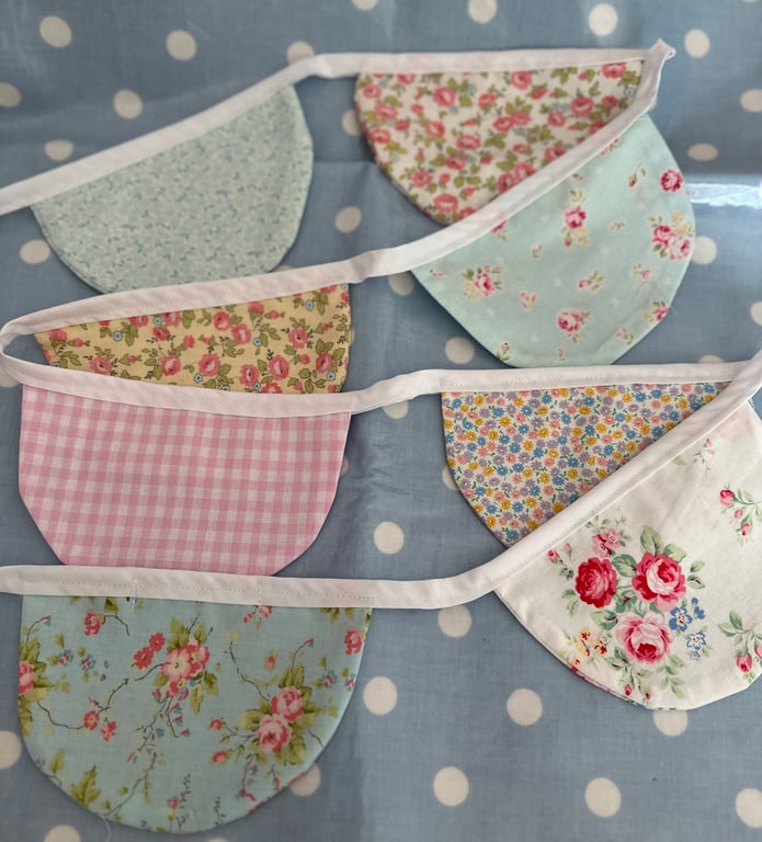 Scalloped Bunting, Spring, Summer Bunting