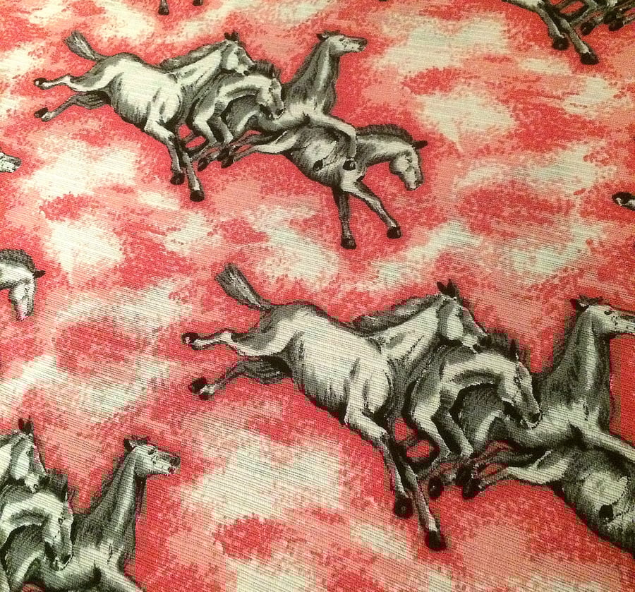 Wild PINK HORSES Pretty Pony cute 50s 60s  Vintage Fabric for SALE 
