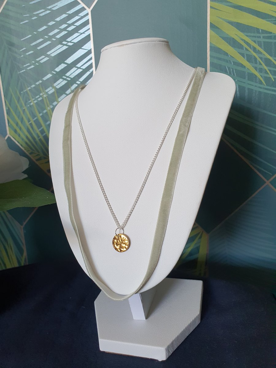 Sage green velvet ribbon layered necklace 