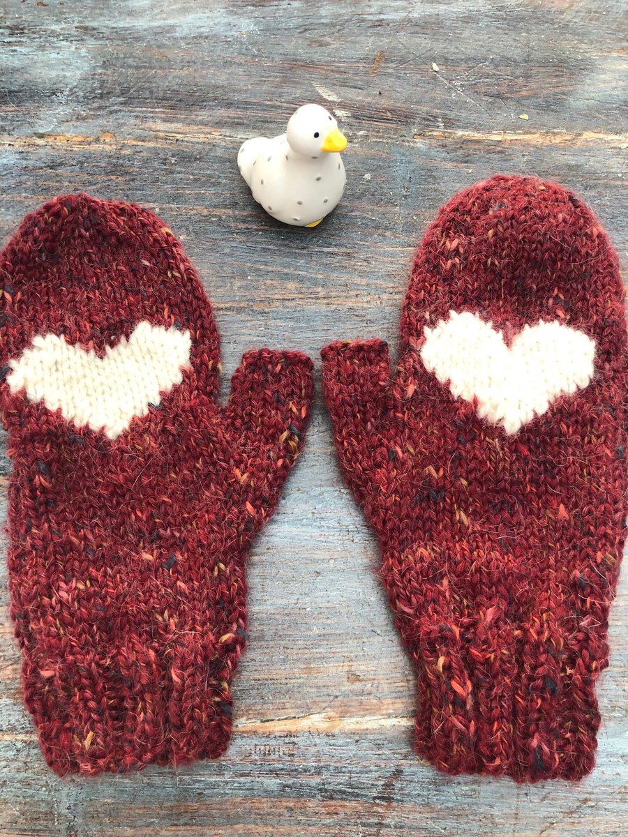 Heart mittens. Open thumb for texting . Hand knitted ,pure wool 