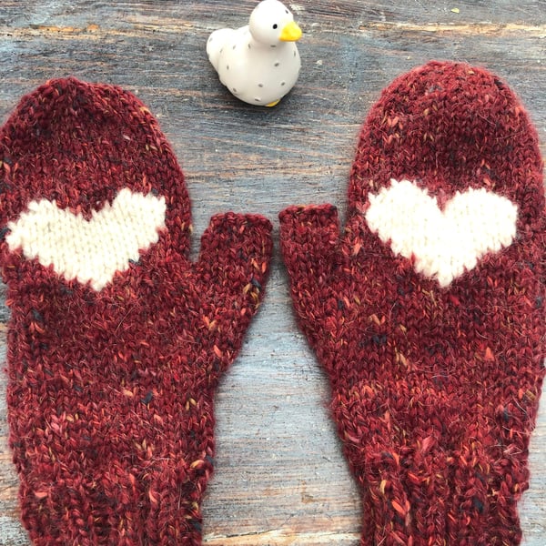 Heart mittens. Open thumb for texting . Hand knitted ,pure wool 
