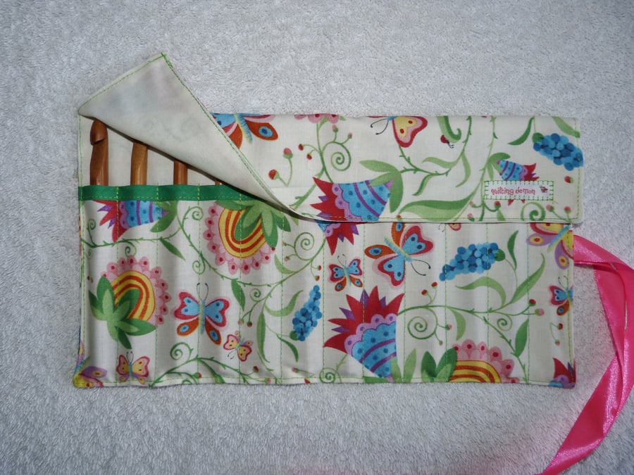 Butterflies  Print Roll Up Crochet Hook Holder with 12 Bamboo Crochet Hooks